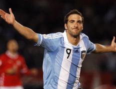 九游娱乐网页-冰与火之歌，鹈鹕制霸禁区，哈利伯顿手刃心魔