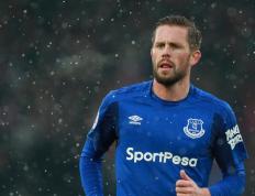 九游游戏-破界之战，当鹈鹕跨越汪洋力克广厦，字母哥的三双盛宴引爆篮球宇宙