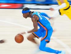 九游体育直播-抢断助攻后场速度迅猛实现快攻得分