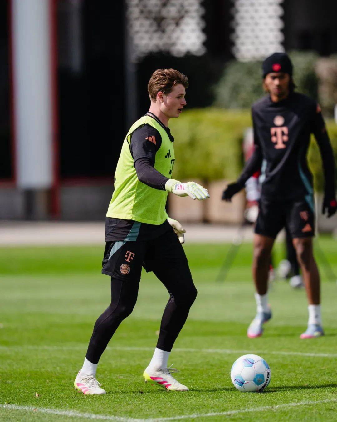 九游体育APP下载-关于拜仁慕尼黑球员伤情恢复顺利,备战下一场比赛的信息